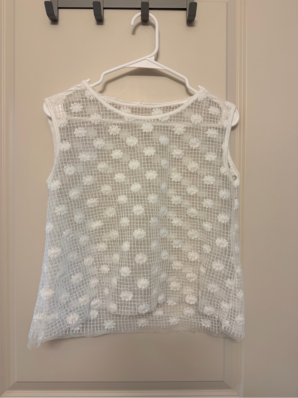 White Floral Mesh Sleeveless Camisole